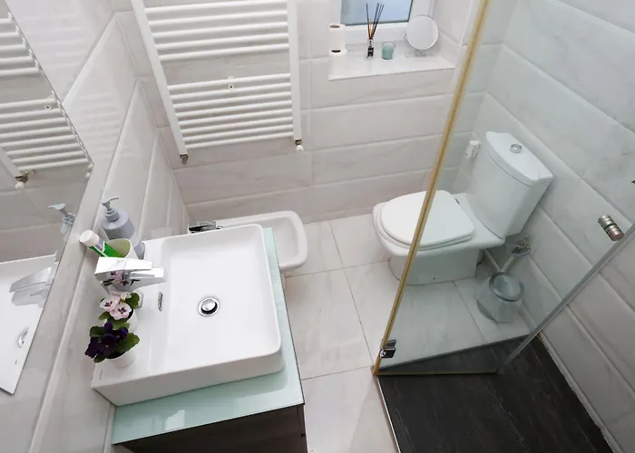 Lovely Victoriei * Bucareste