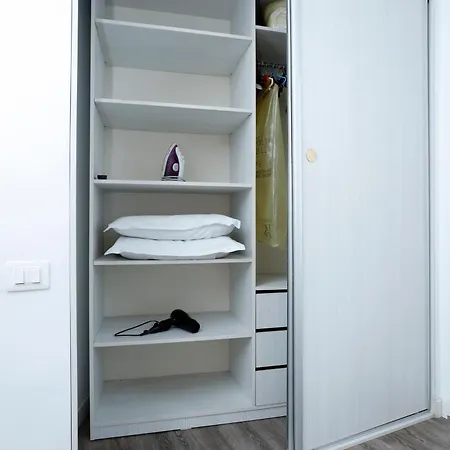 Lovely Victoriei Apartment