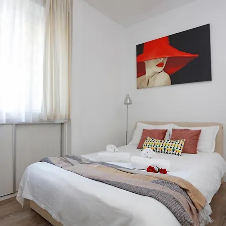 Apartment Lovely Victoriei *