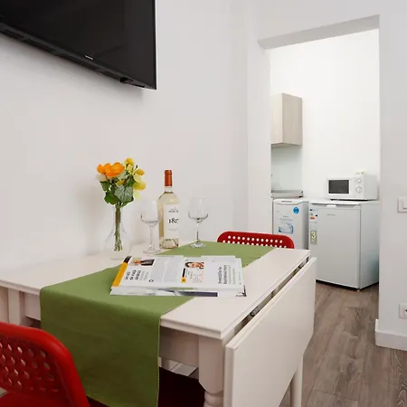 Apartment Lovely Victoriei Bukarest